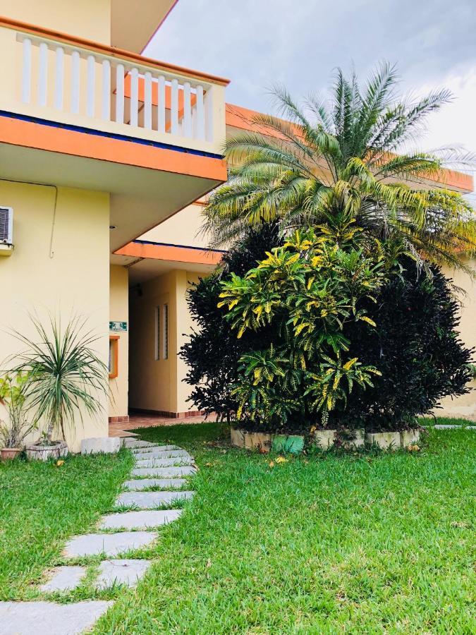Hotel Becan Xpujil Buitenkant foto